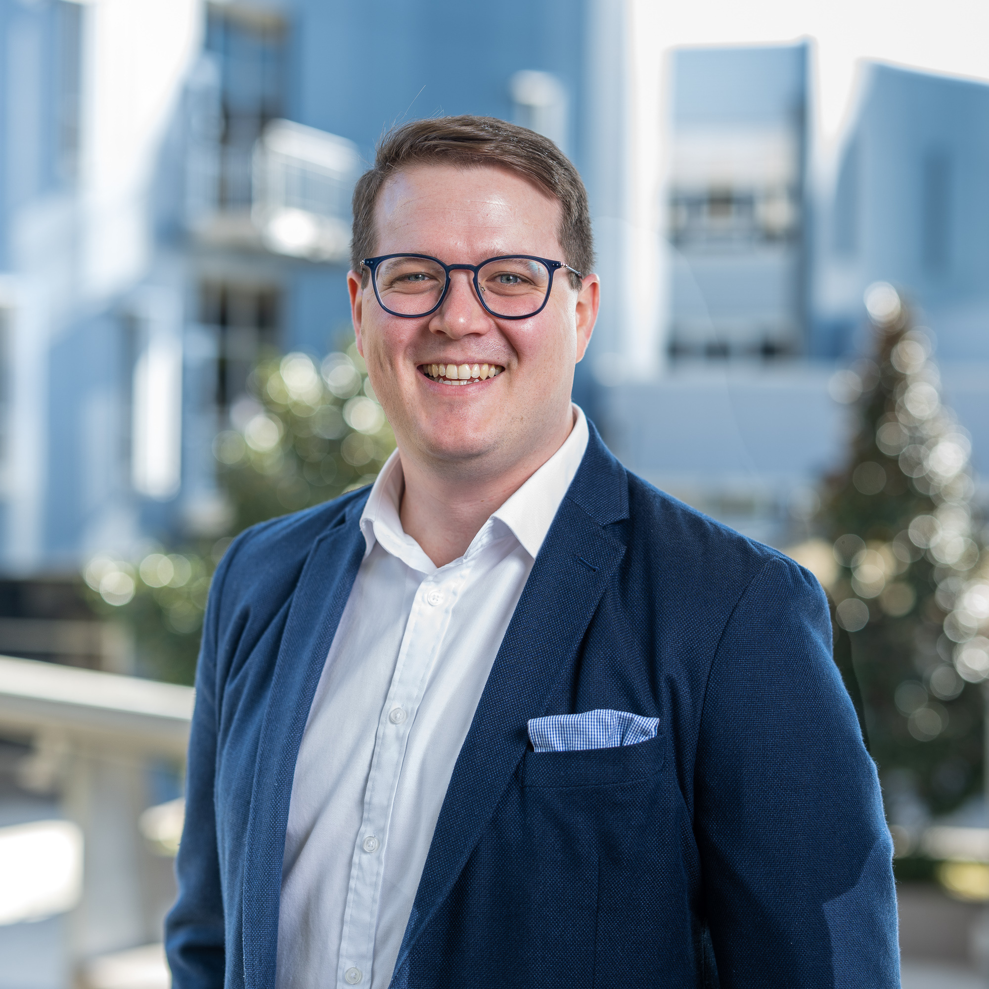 Dr Rohan Hughes